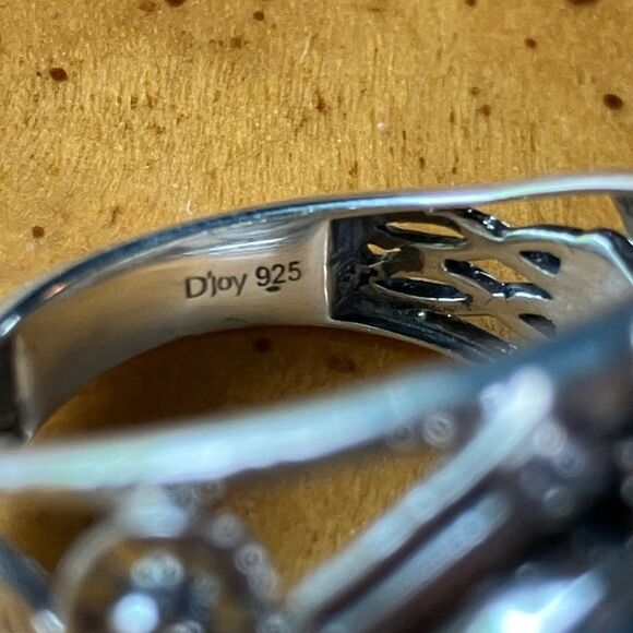 White Buffalo Sterling Silver Ring Size 7 - Picture 5 of 8